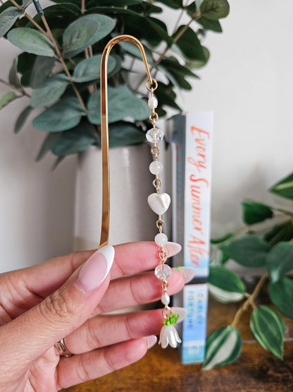White Petals | Charm Bookmark