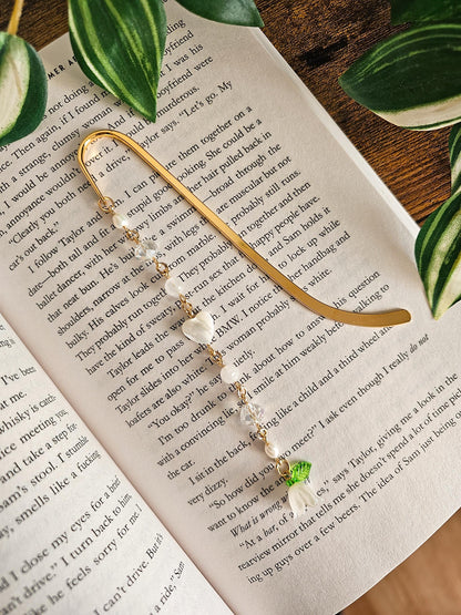 White Petals | Charm Bookmark