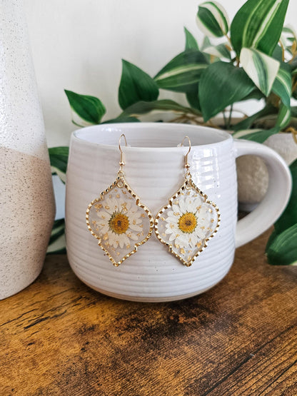 Eloise | Pressed Daisy Resin Earrings