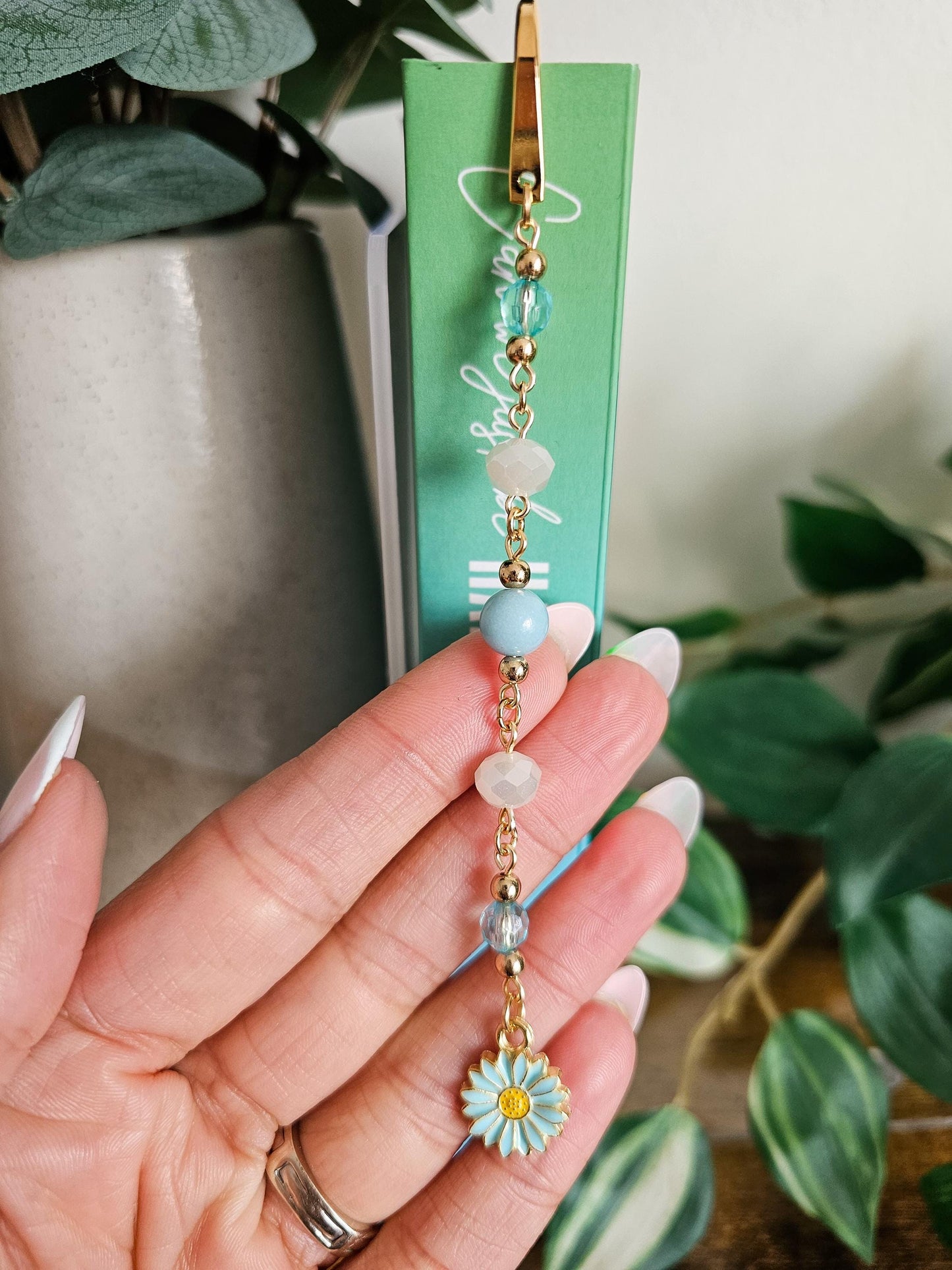Blue Daisy Charm Bookmark