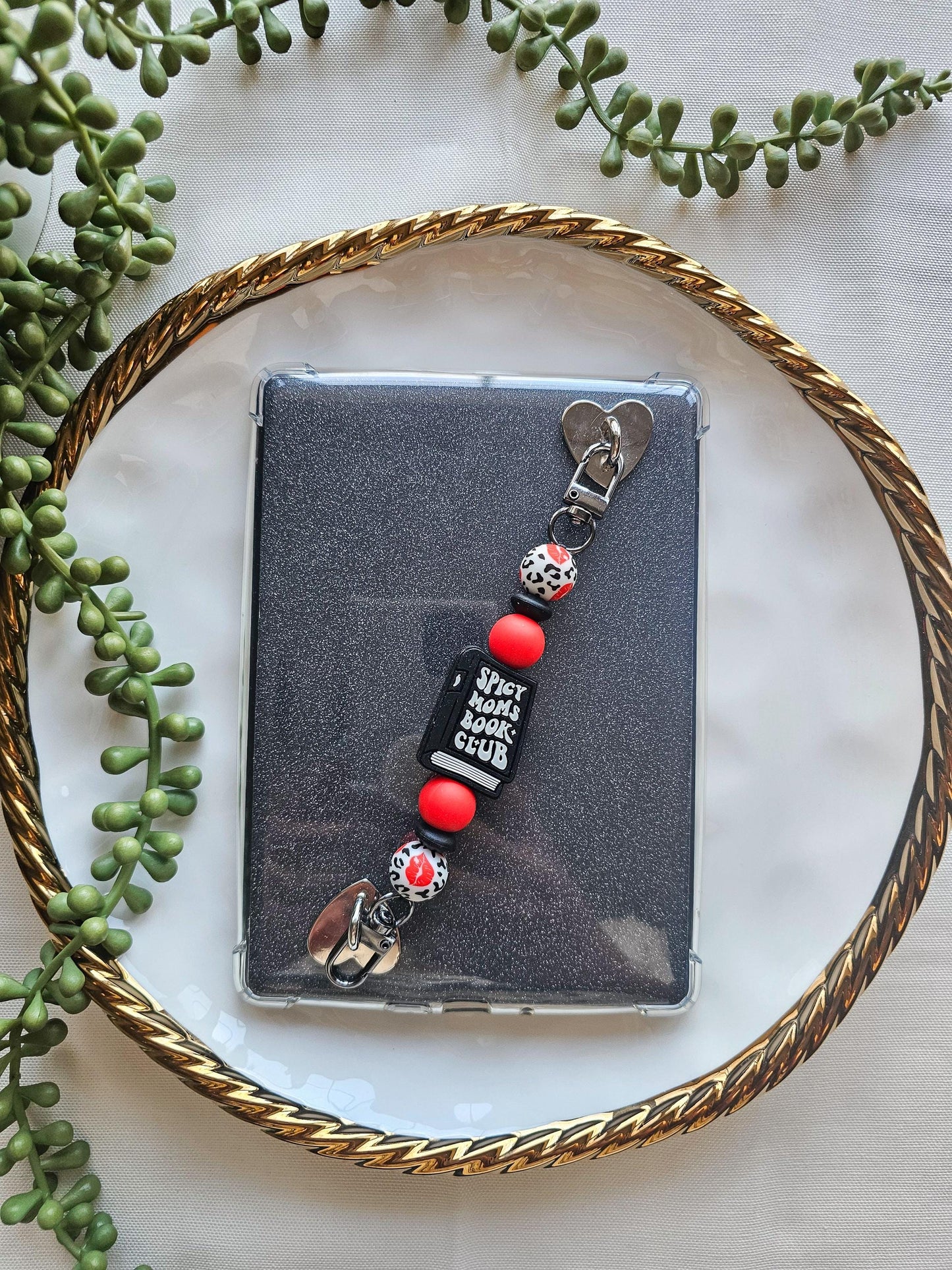 Spicy Moms Book Club Kindle Strap