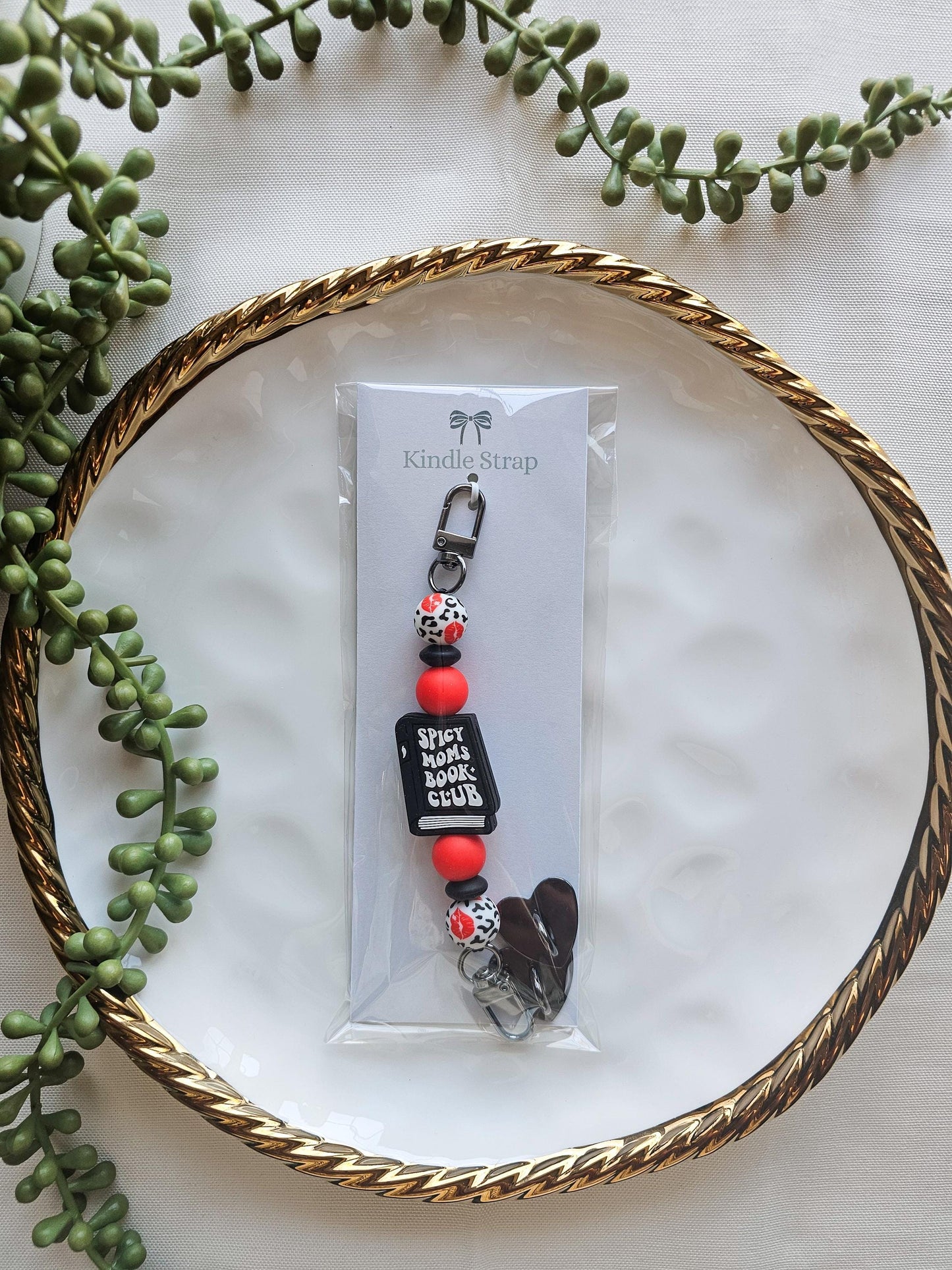 Spicy Moms Book Club Kindle Strap