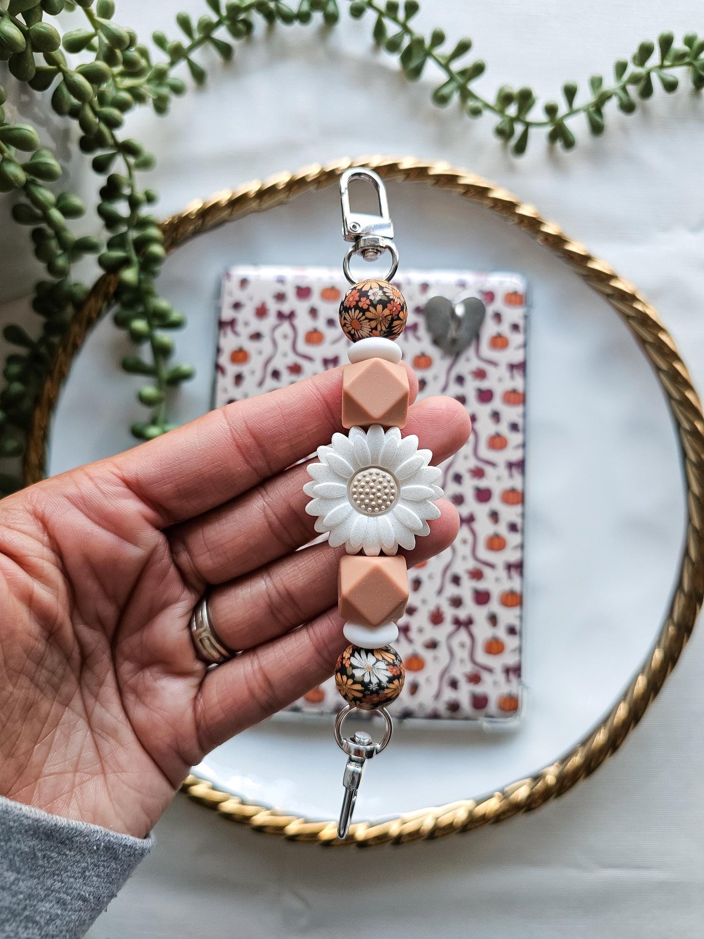 Autumn Daisy Kindle Strap