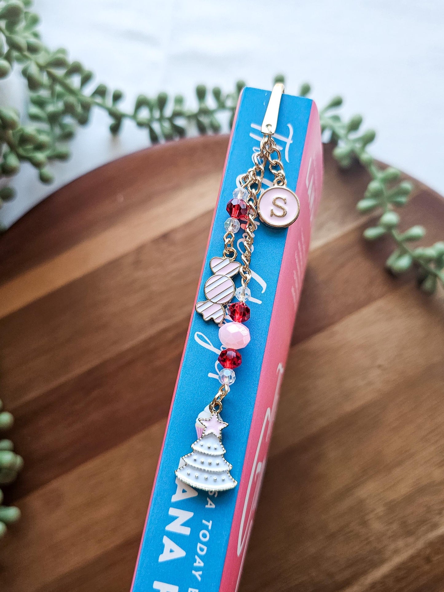 Sugarplum Pages | Layered Charm Bookmark