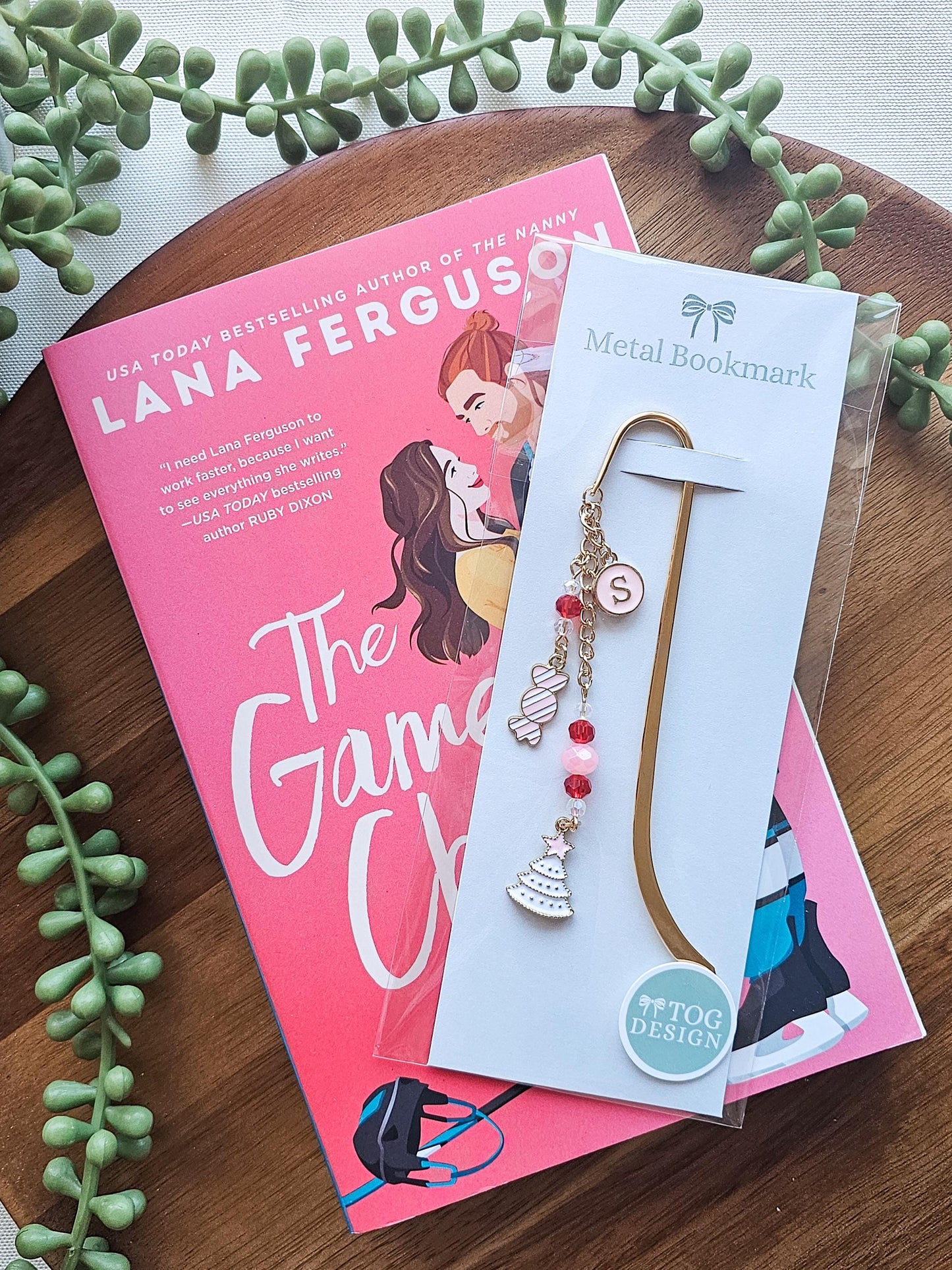 Sugarplum Pages | Layered Charm Bookmark